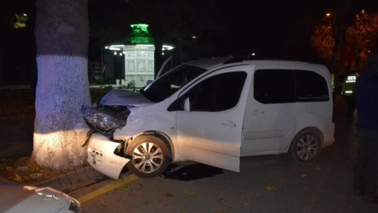 Malatya'da 3 aracın karıştığı kazada 4 kişi yaralandı