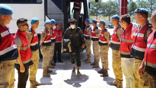 Malatya'da 3 günde bin 135 kaçak göçmen sınır dışı edildi