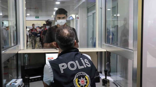 Malatya'da 3 günde bin 135 kaçak göçmen sınır dışı edildi
