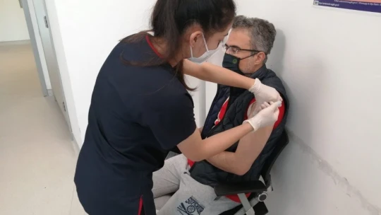 Malatya'da 345 bin kişi birinci doz aşısını oldu