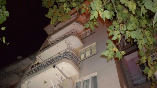 Malatya'da 4. kattan düşen genç hayatını kaybetti