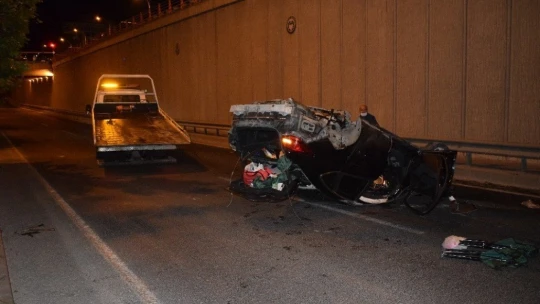 Malatya'da alt geçitte feci kaza: 2 ağır yaralı