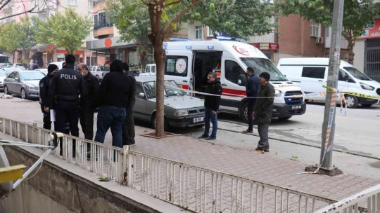 Malatya'da apartman boşluğunda ceset bulundu
