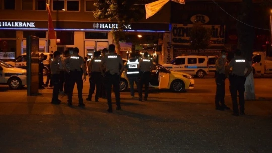 Malatya'da araç içerisinde silahla vurulan 1 kişi yaralandı