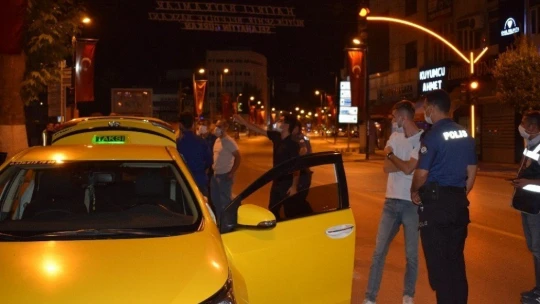 Malatya'da araç içerisinde silahla vurulan 1 kişi yaralandı