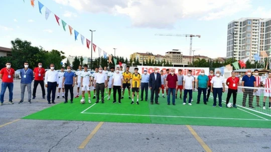 Malatya'da ayak tenisi heyecanı