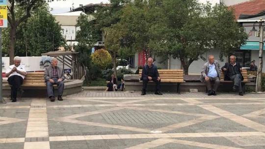 Malatya'da bayramın ilk gününde sessizlik hakim