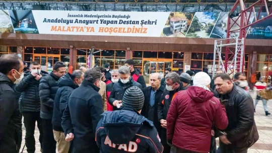 Malatya'da binden fazla kişi yurtlara yerleştirildi