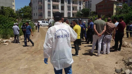 Malatya'da bir kişi boş arazide ölü bulundu