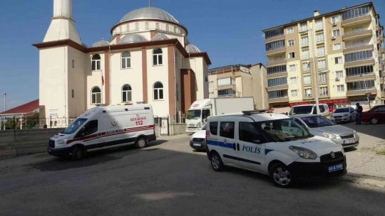 Malatya'da bir şahıs cami tuvaletinde ölü bulundu