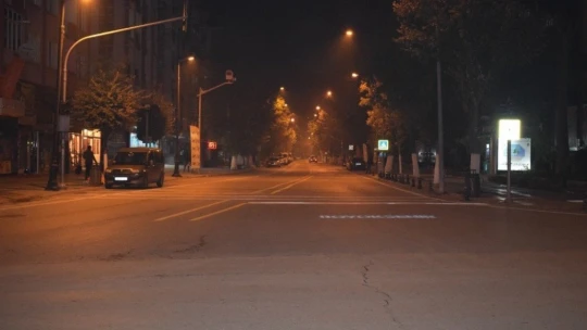 Malatya'da cadde ve sokaklar boş kaldı