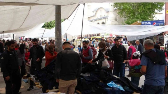 Malatya'da çarşı ve pazarda bayram hareketliliği