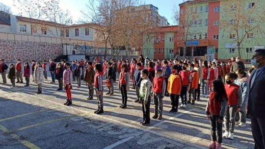 Malatya'da da öğrenciler ders başı yaptı