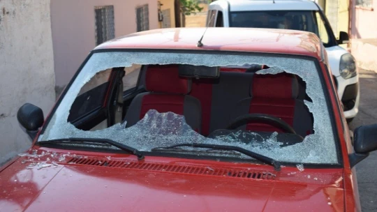 Malatya'da emanet araca satırlı saldırı