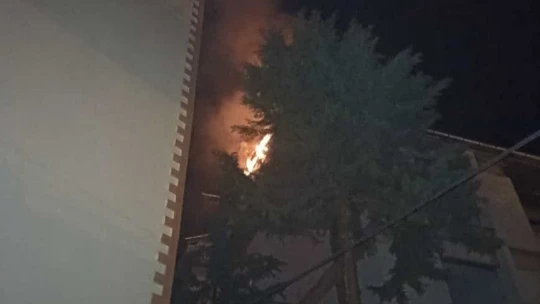 Malatya'da ev ve çatı yangını korkuttu