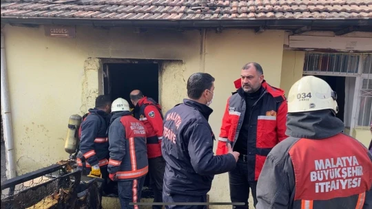 Yangında Ağır Yaralandı