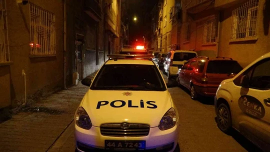 Malatya'da genç kadın yatağında kanlar içerisinde bulundu