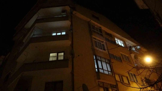 Malatya'da genç kadın yatağında kanlar içerisinde bulundu