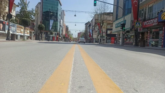 Malatya'da hafta sonu sokaklar boş kaldı