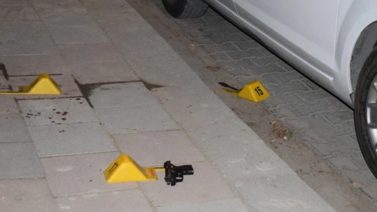 Malatya'da husumetlilerin karşılaşması kanlı bitti: 1 ölü  1 yaralı