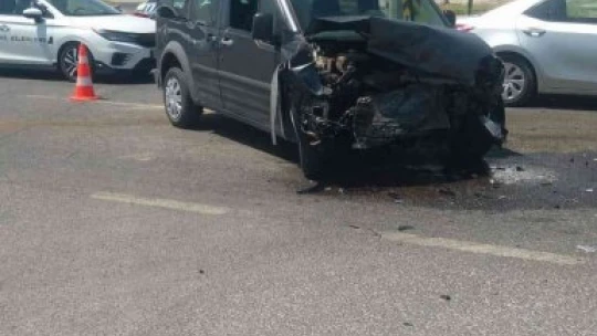 Malatya'da iki araç çarpıştı