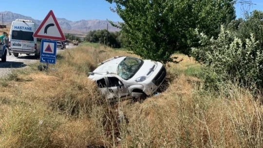 Malatya'da iki ayrı kazada 5 kişi yaralandı