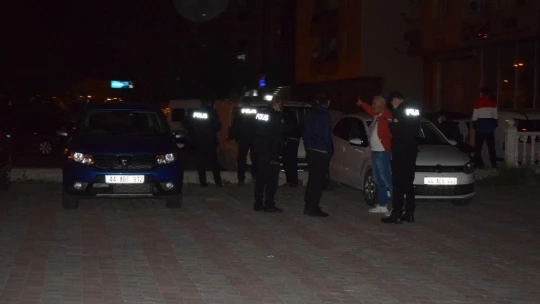 Malatya'da iki ayrı olayda 1 kişi yaralandı, çok sayıda araç da isabet aldı