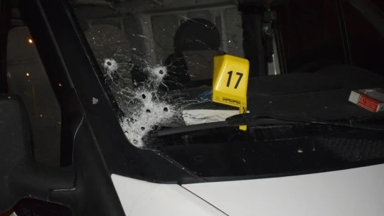 Malatya'da iki ayrı olayda 1 kişi yaralandı, çok sayıda araç da isabet aldı