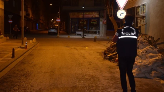 Malatya'da iki grup arasında bıçaklı kavga: 3 yaralı