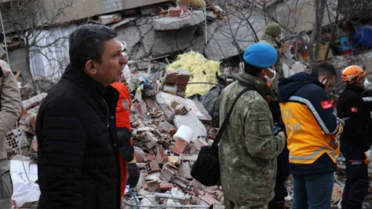 Malatya'da iki noktada arama kurtarma çalışması devam ediyor