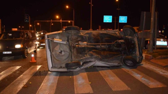 Malatya'da iki otomobil çarpıştı: 3 yaralı