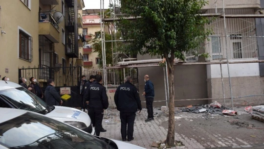 Malatya'da inşaat iskelesinden düşen işçi yaralandı