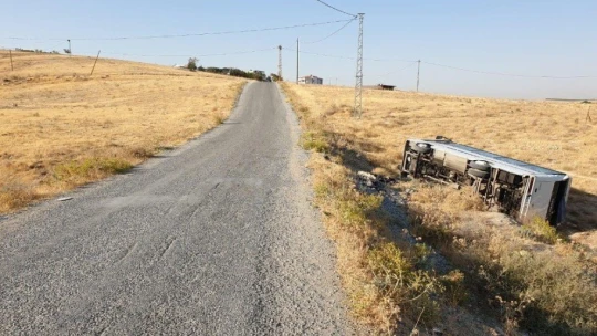 Malatya'da işçi servisi şarampole yuvarlandı: 12 yaralı