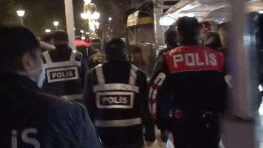 Malatya'da işletmeler 22.00' da kepenk kapattı