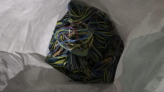 Malatya'da kablo hırsızlarına suçüstü