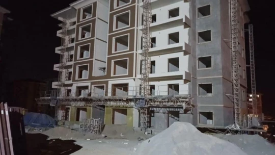 Malatya'da kablo hırsızlarına suçüstü