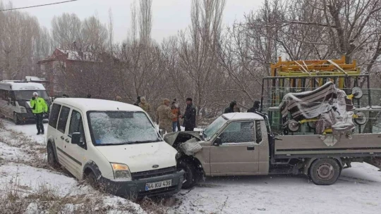 Malatya'da kar beraberinde kazaları getirdi