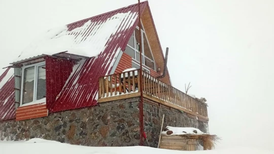 Malatya'da kar kimine çile kimine keyif