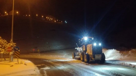 Malatya'da kar nedeniyle kapanan 601 mahallenin yolu ulaşıma açıldı