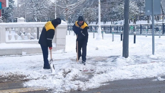 Malatya'da kar sevinci
