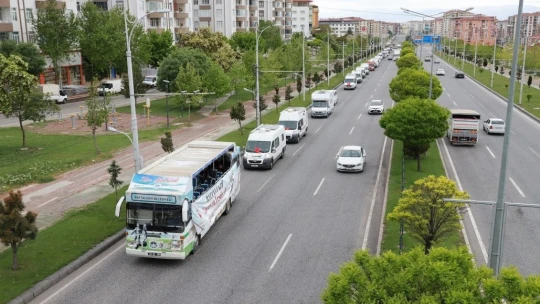 Malatya'da karavan festivali kortej yürüyüşü ile başladı