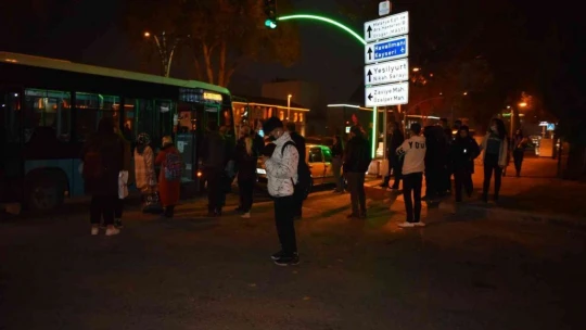Malatya'da kaza trafiği kilitledi