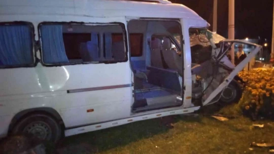 Malatya'da kırmızı ışık ihlali kaza getirdi: 1'i ağır 5 yaralı