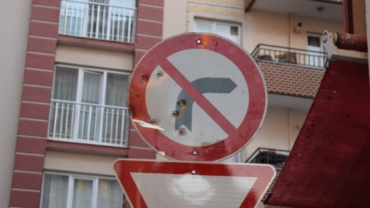 Pompalı tüfekle cevap verdi