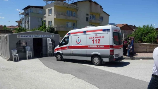 Malatya'da oğlu tarafından öldürülen şahsın evinde keşif yapıldı