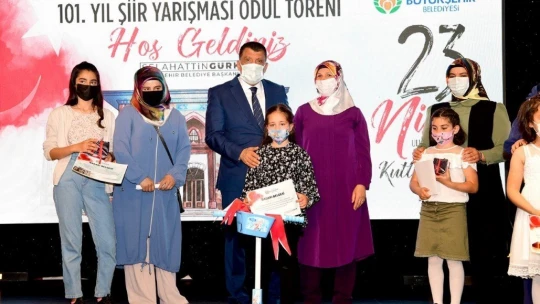 Öğrencilere ödül verildi