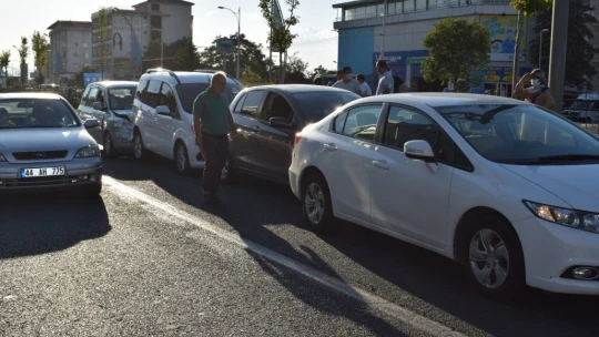 Malatya'da peş peşe 2 zincirleme kaza