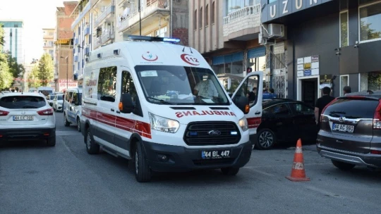 Malatya'da plazada silahlı kavga: 2 yaralı