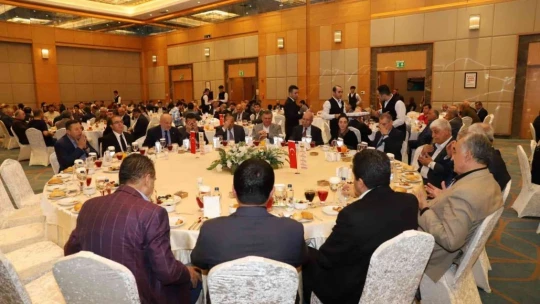 Malatya'da protokol ve girişimciler iftarda buluştu