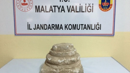 Malatya'da Roma sütunu ve Roma Dönemi'ne ait deri kaplama altın yaldızlı kitap ele geçirildi